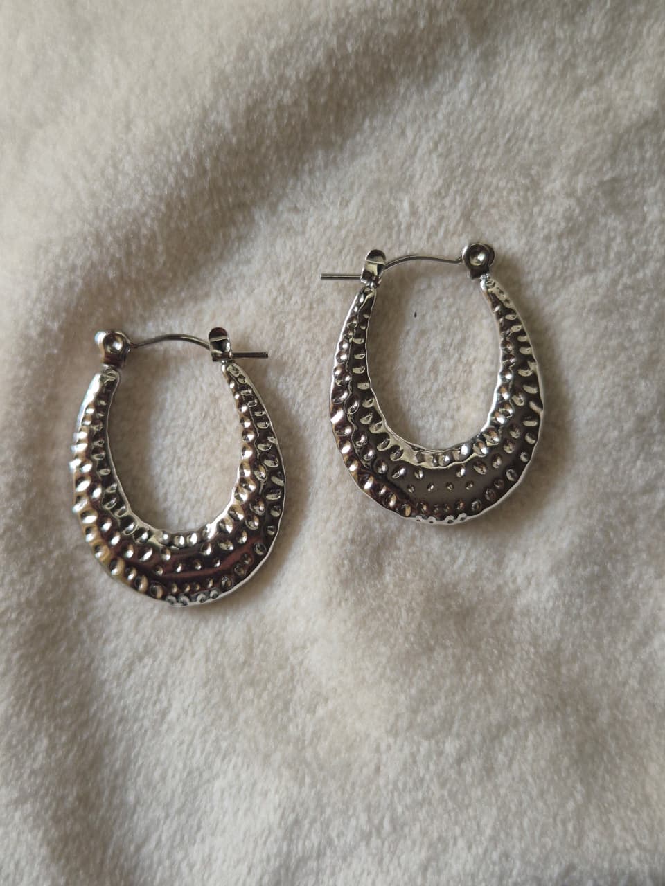 Silver Triss Hoops