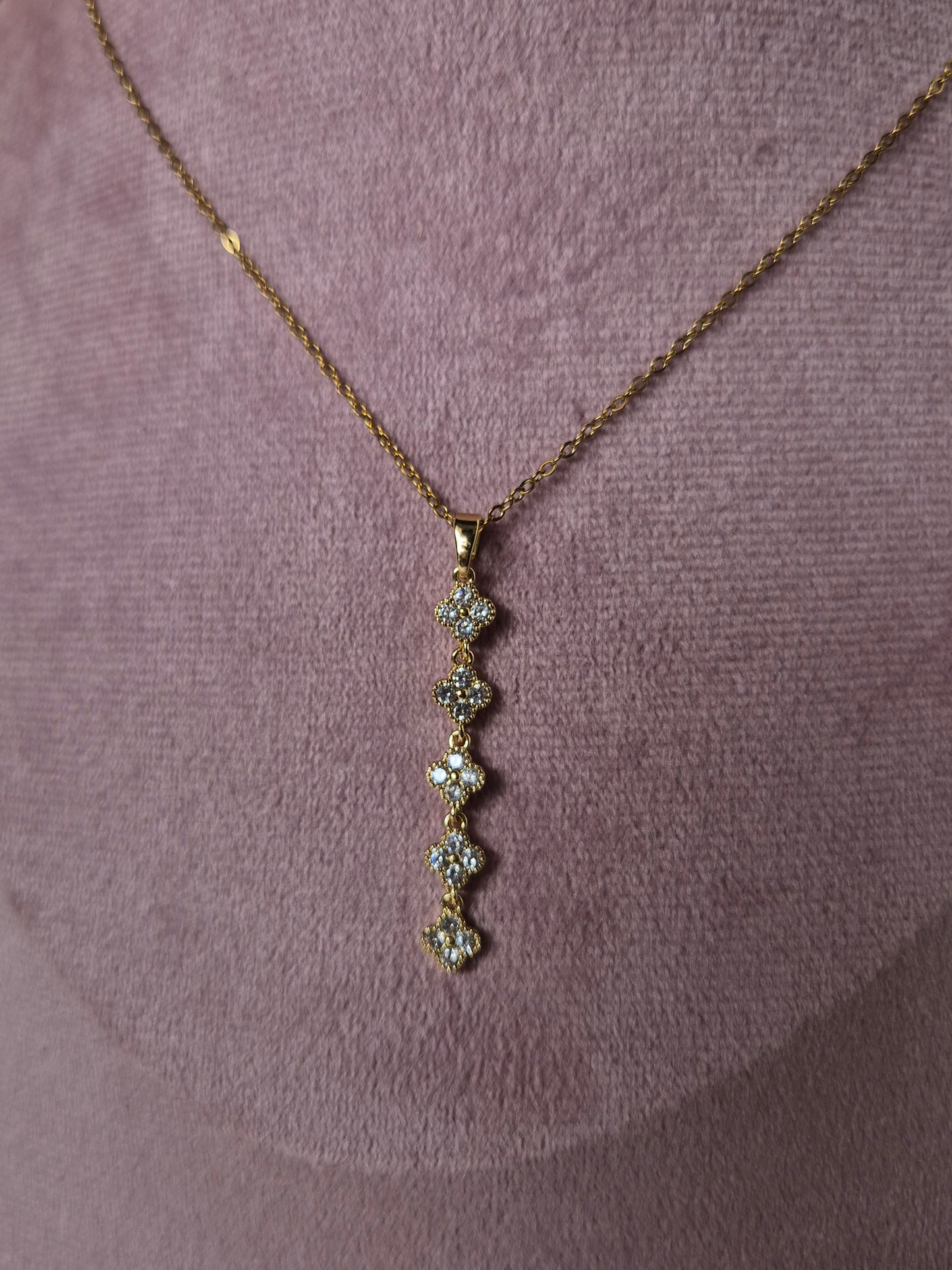 Clover Y chain
