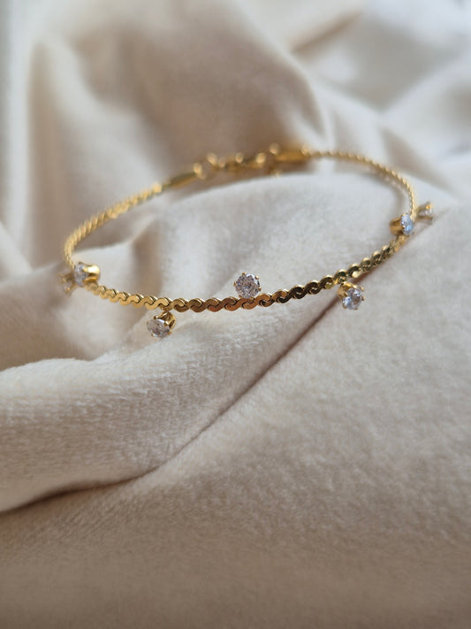 Tiny Diamonds Bracelet