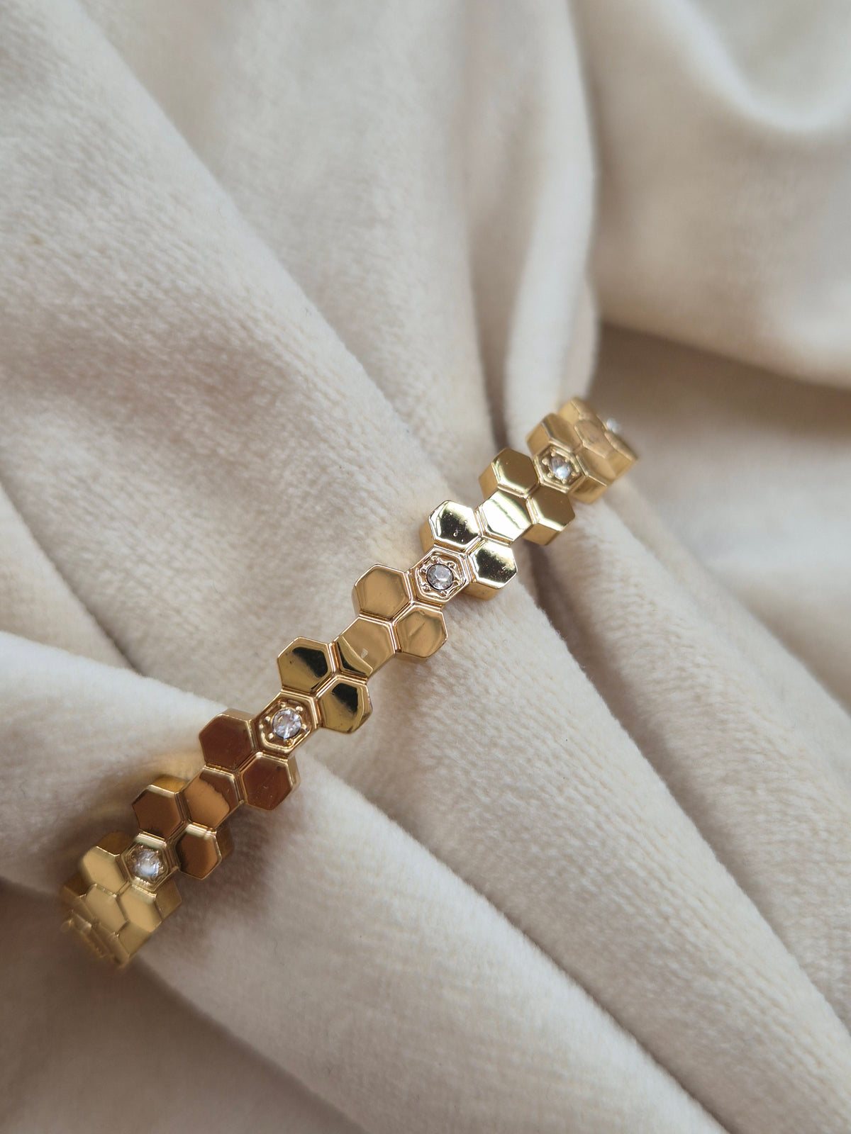 Honeycomb Kada