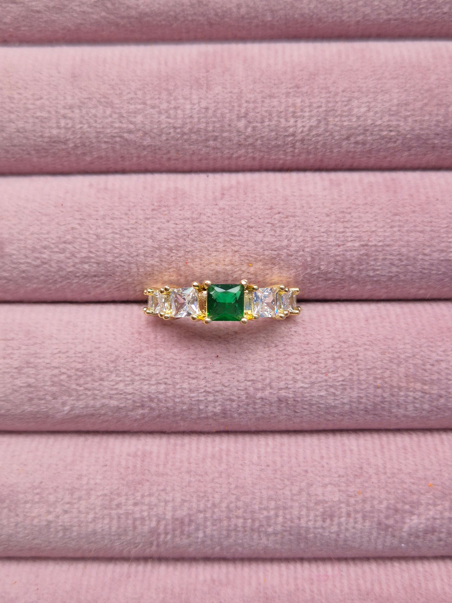 Green stone ring (Adjustable)
