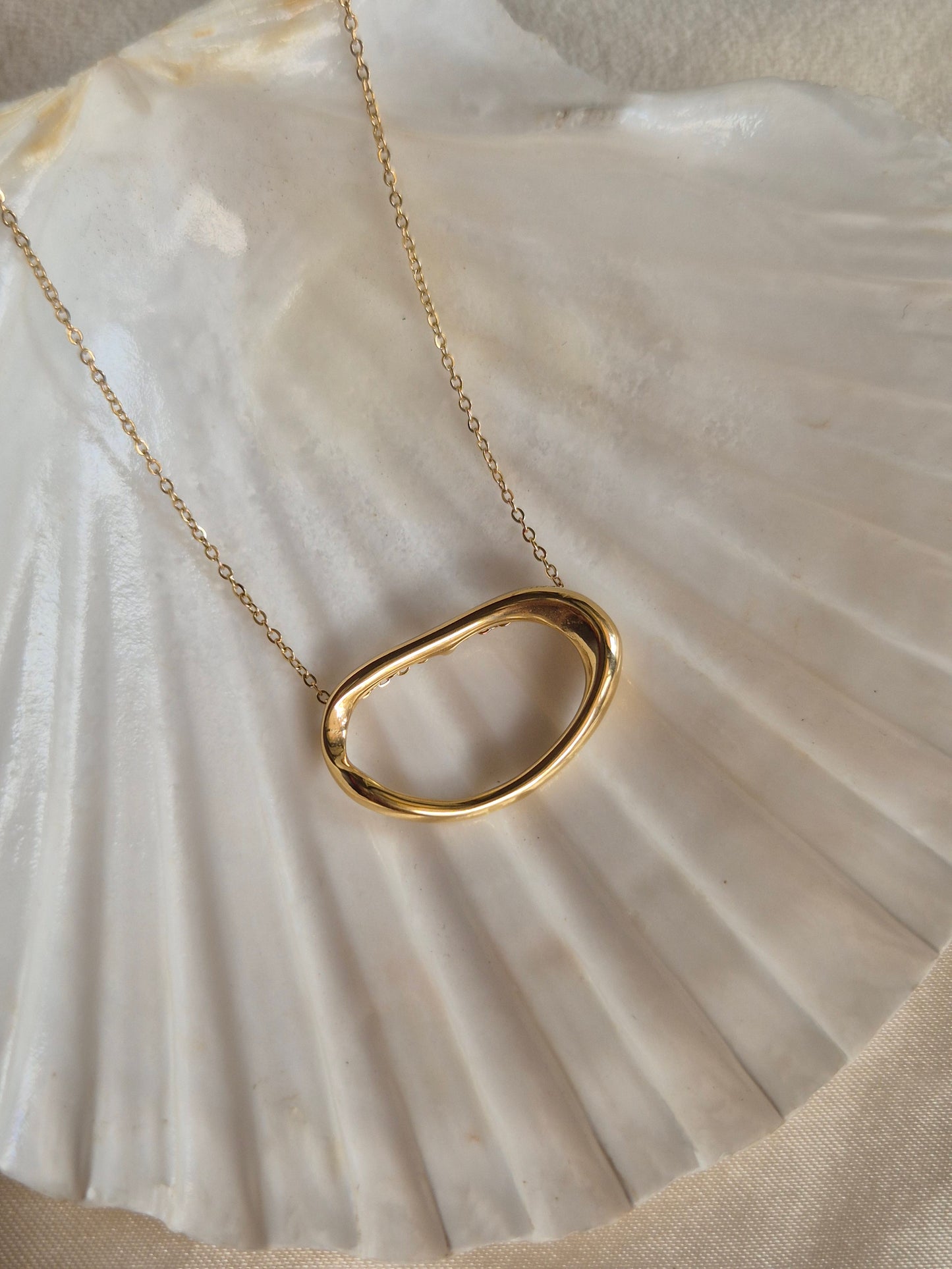 Oval Necklace