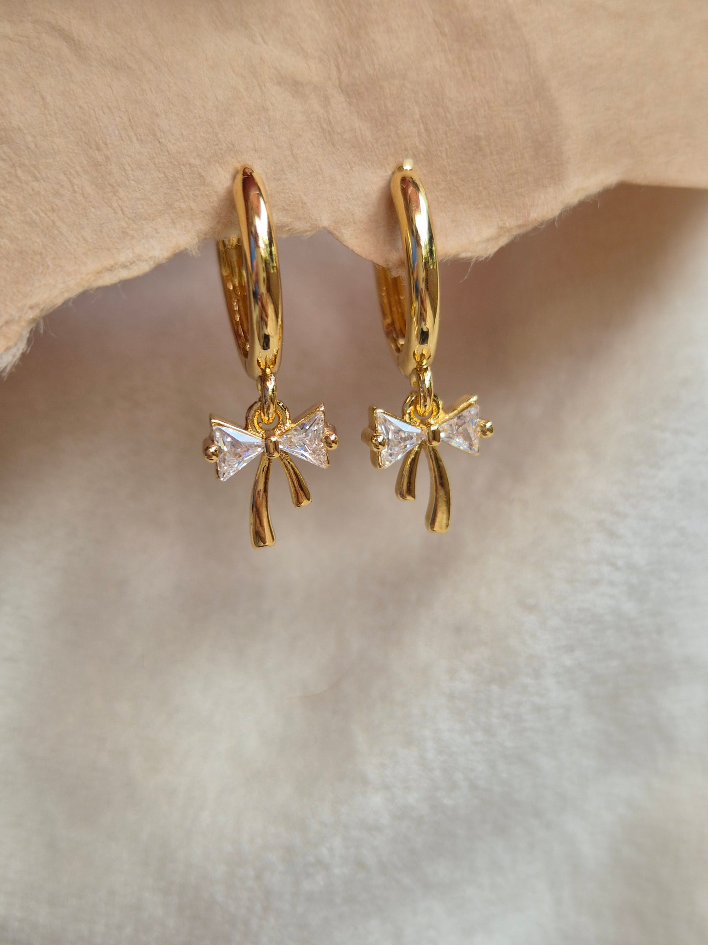 Bow Dangling Hoops
