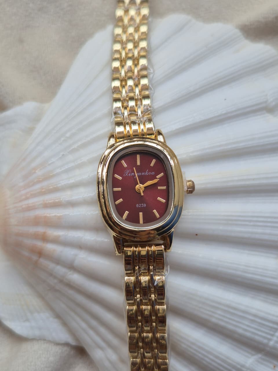 Vintage Watch 2.0 (Red Dial)