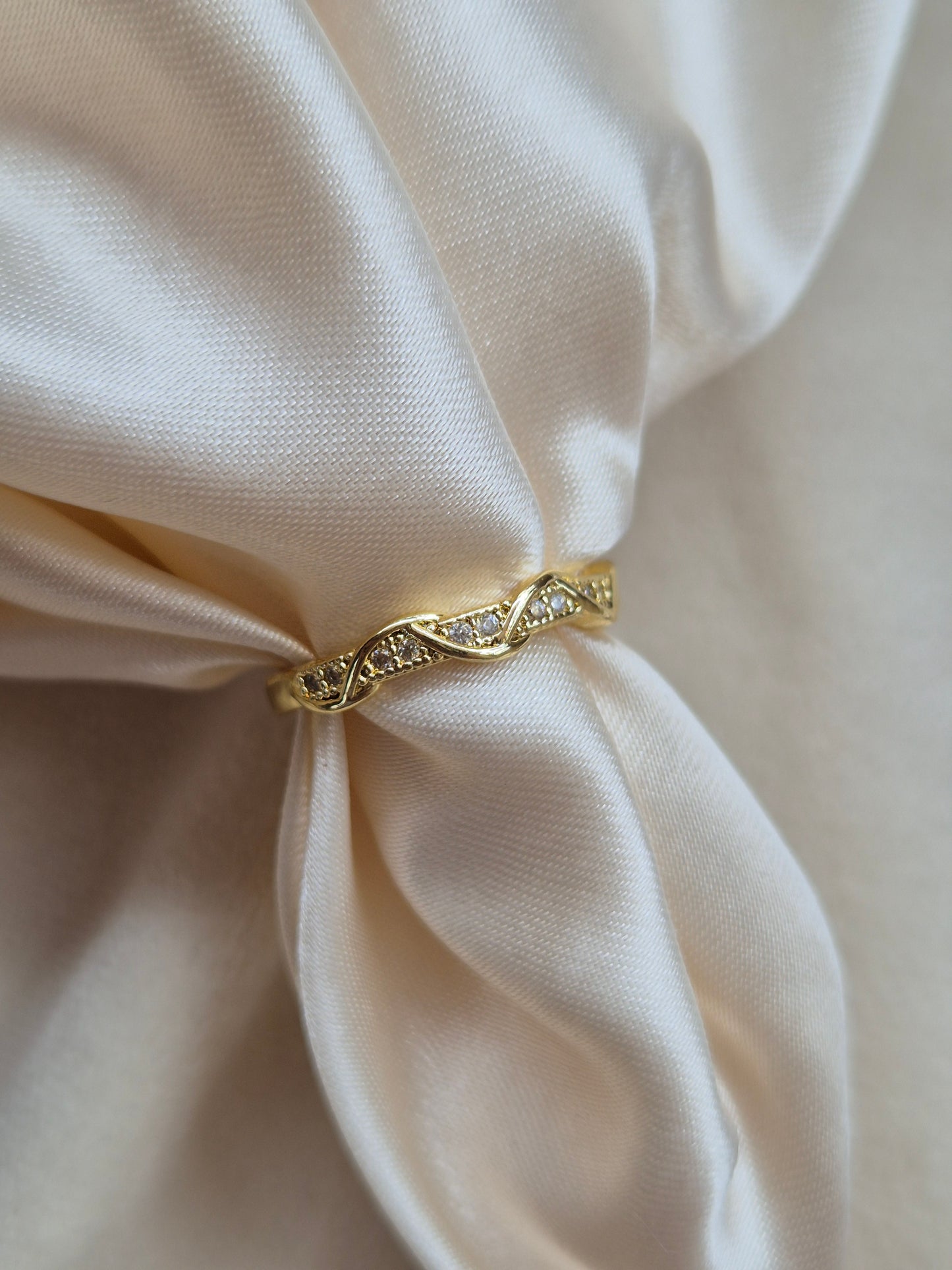Ava Ring (Adjustable)