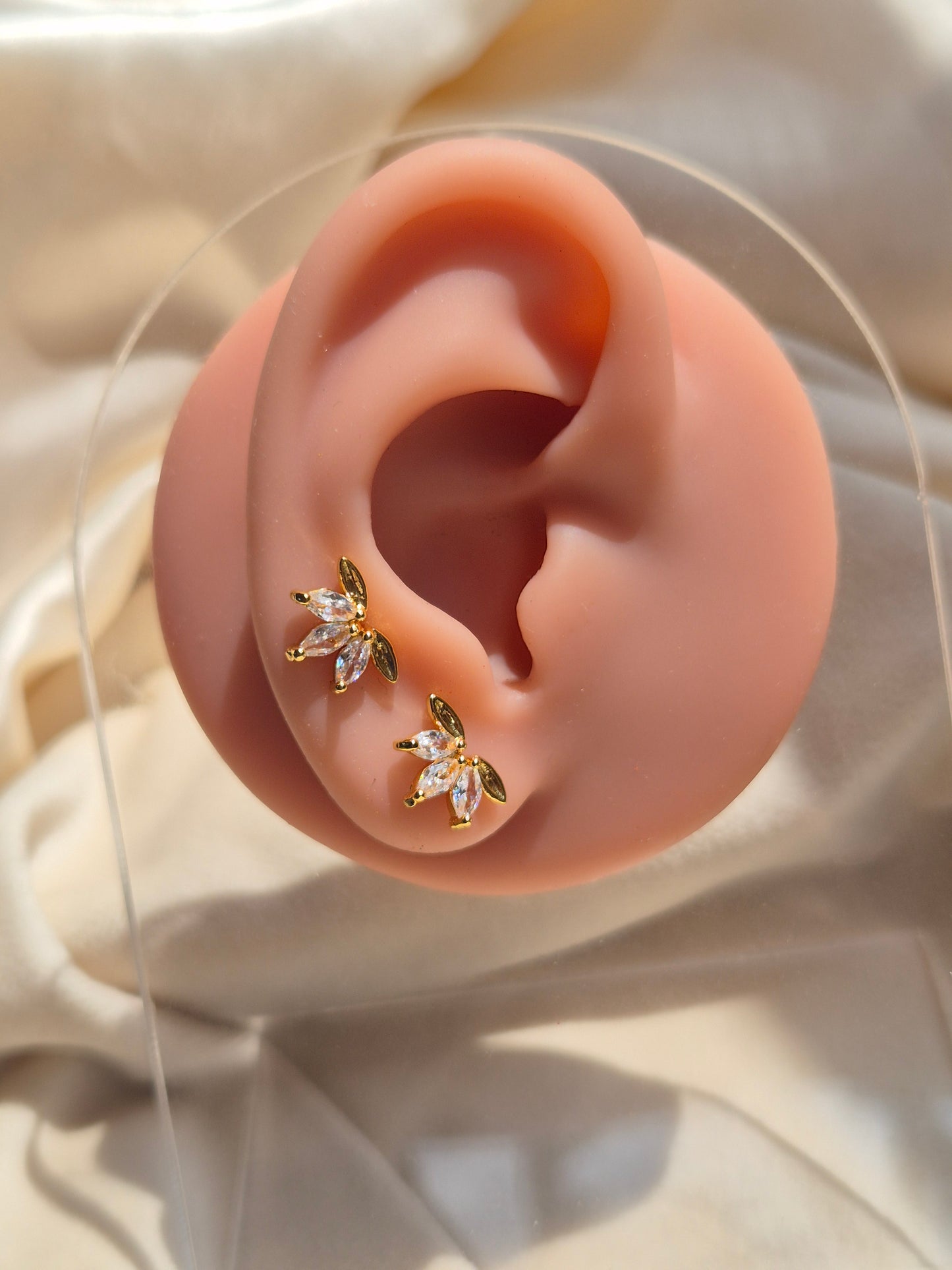 Chunky crown studs