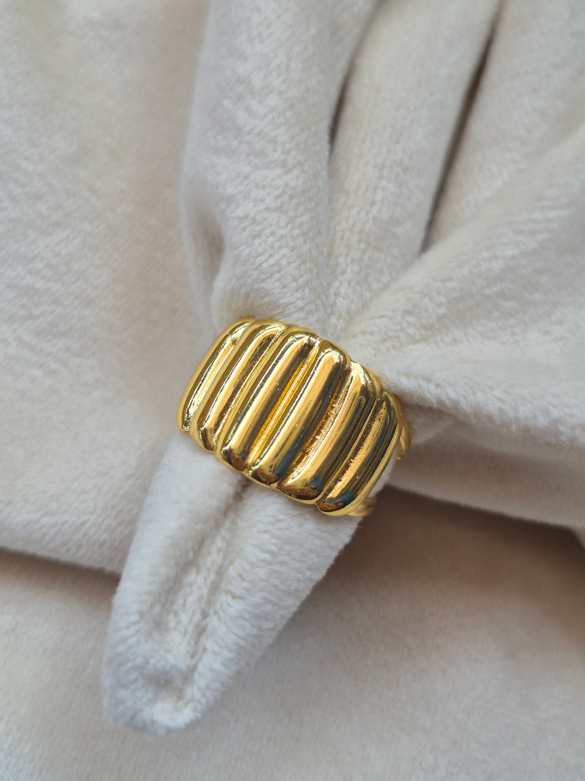 Chunky Ring (Adjustable)