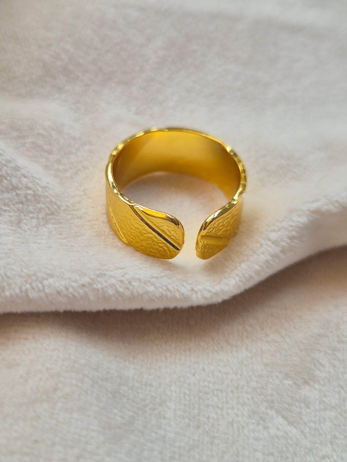 Thick Textured Ring 2 (Adjustable)