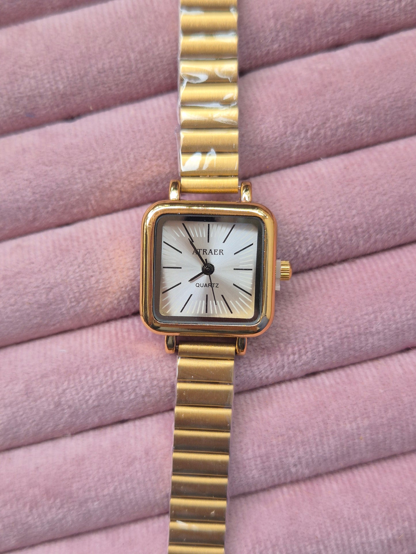 Sq. Classic Vintage Watch