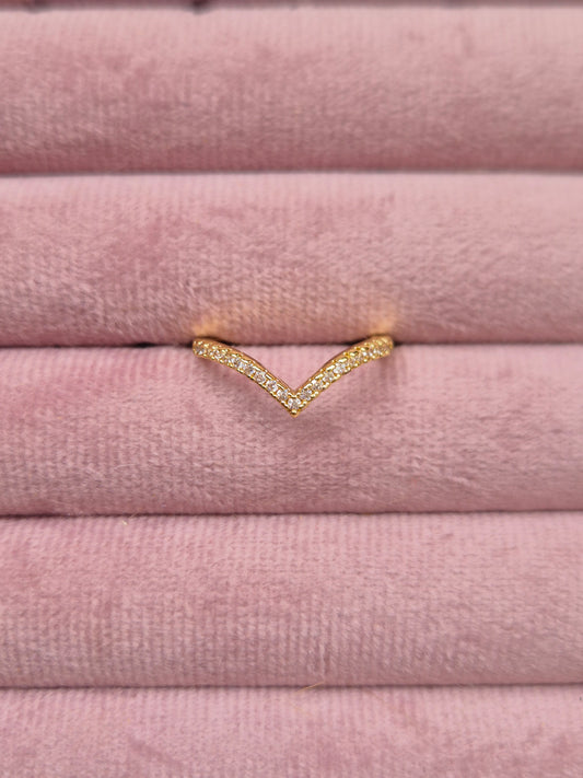 Studded minimal V ring (Adjustable)
