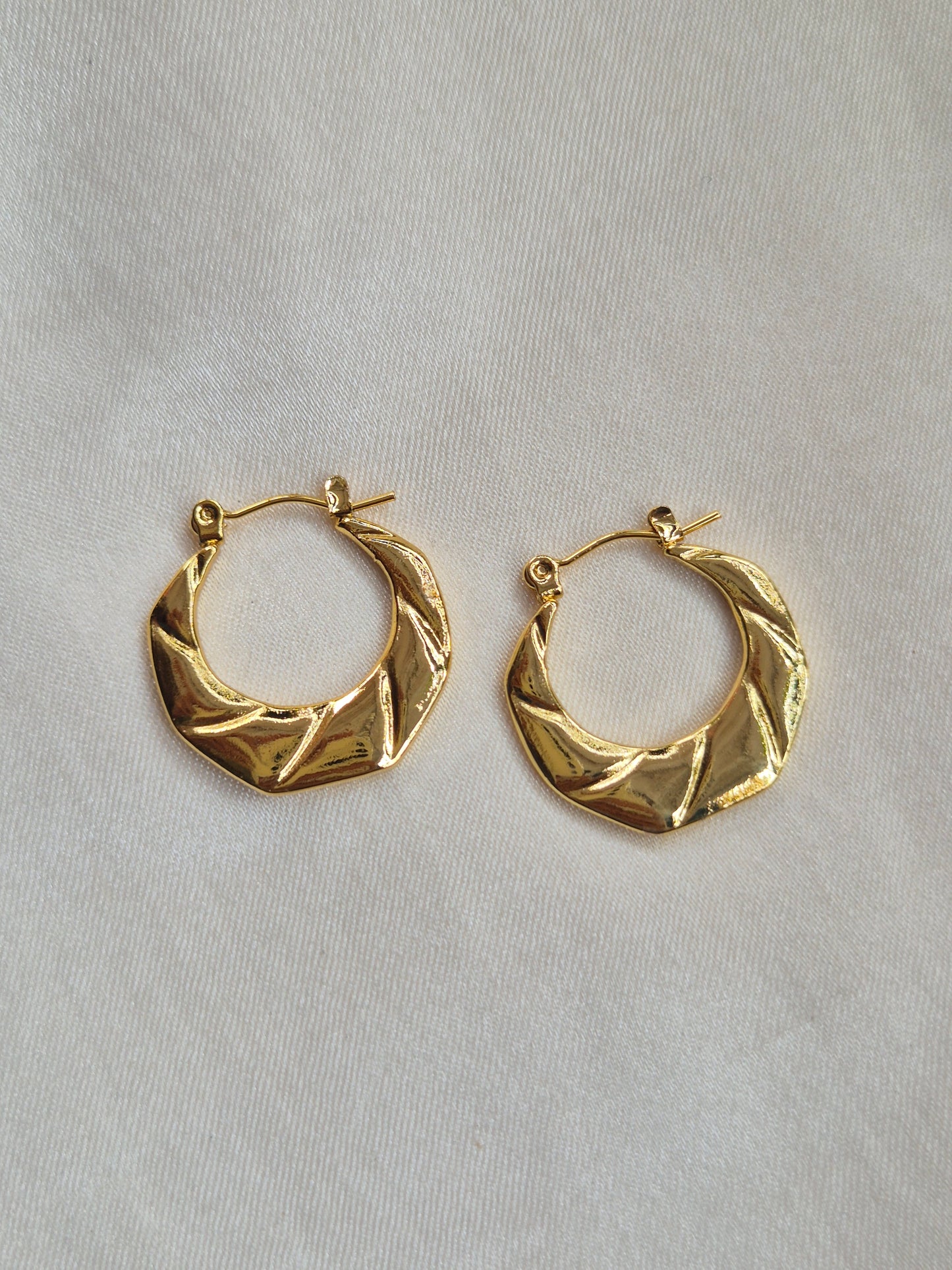 Kat Hoops
