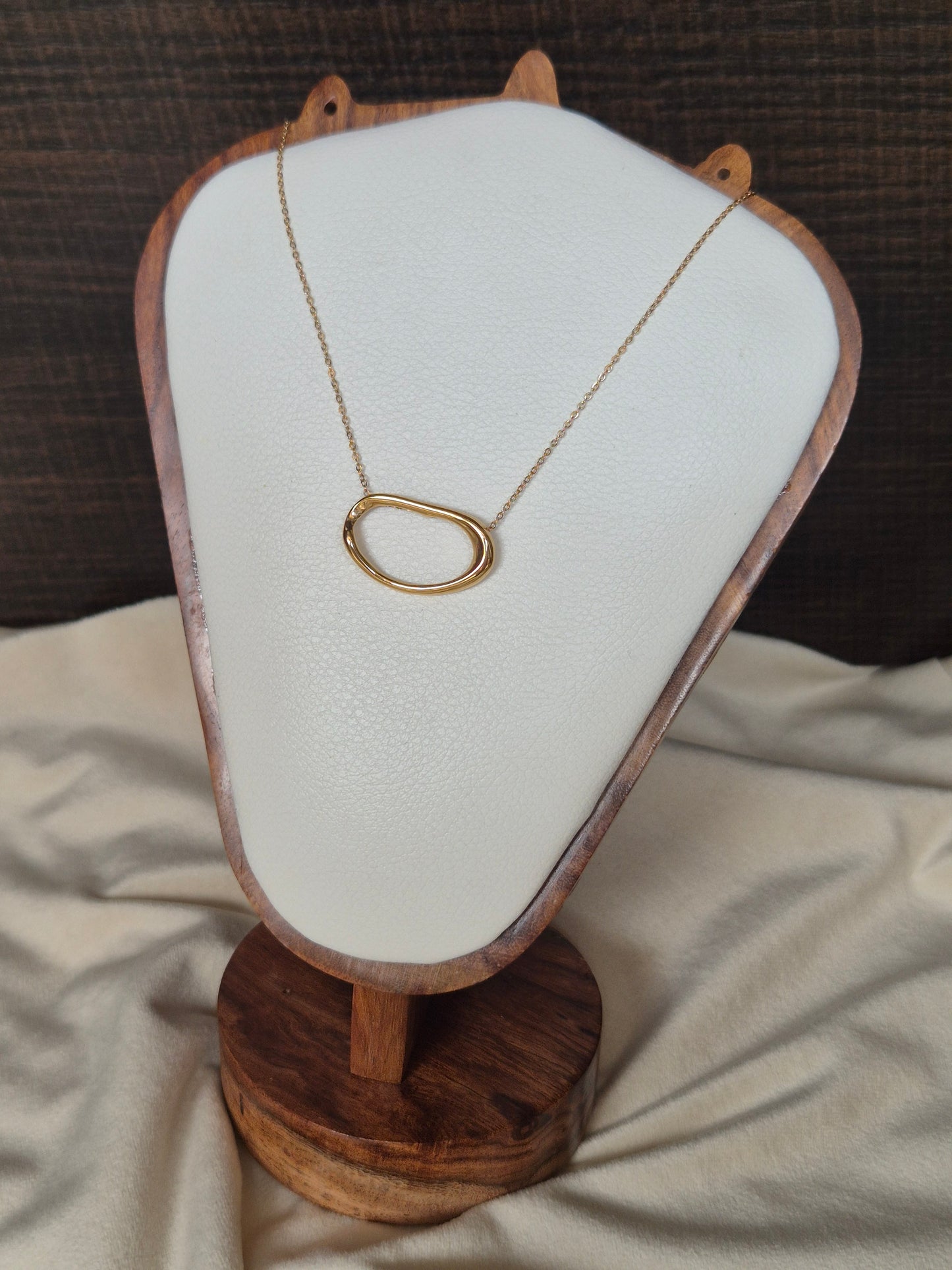 Oval Necklace