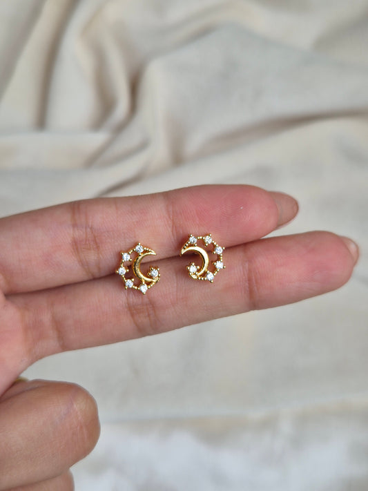 Moon Studs