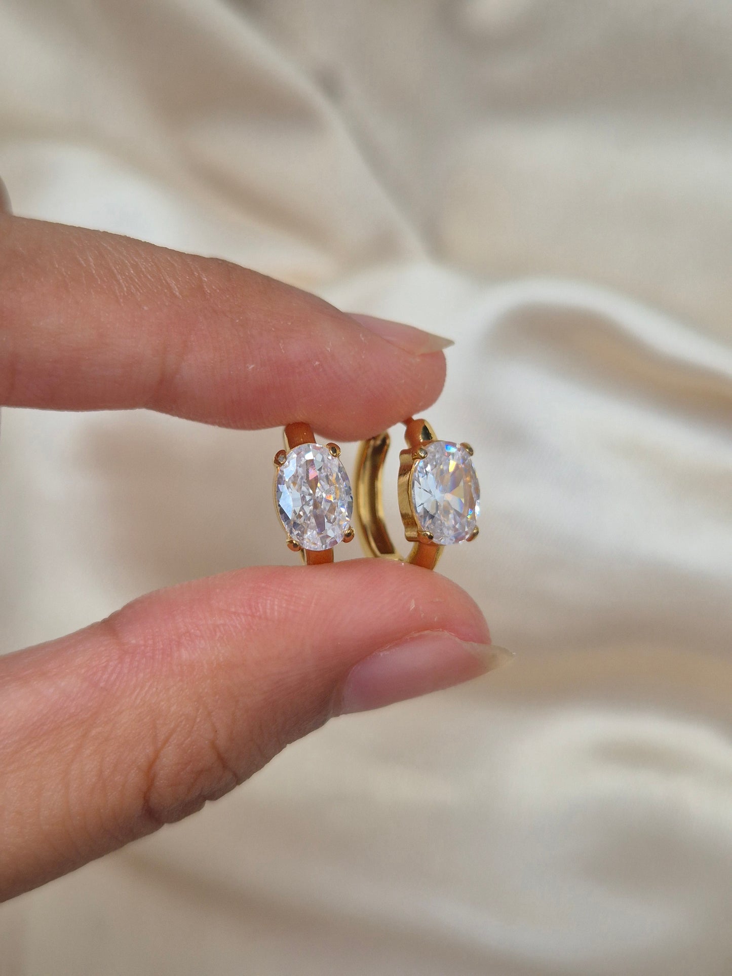 1 stone hoops