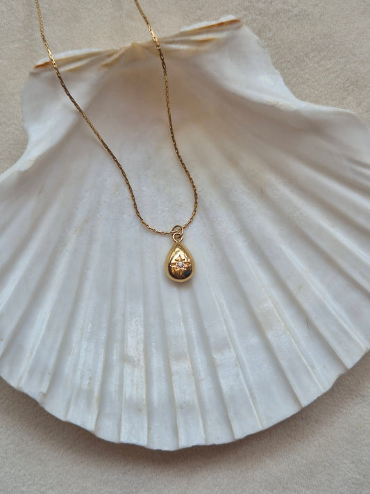 Drop stone necklace