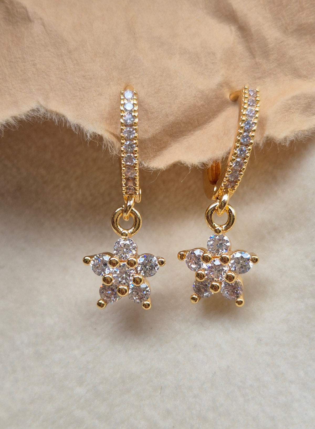 Flower Dangling Hoops