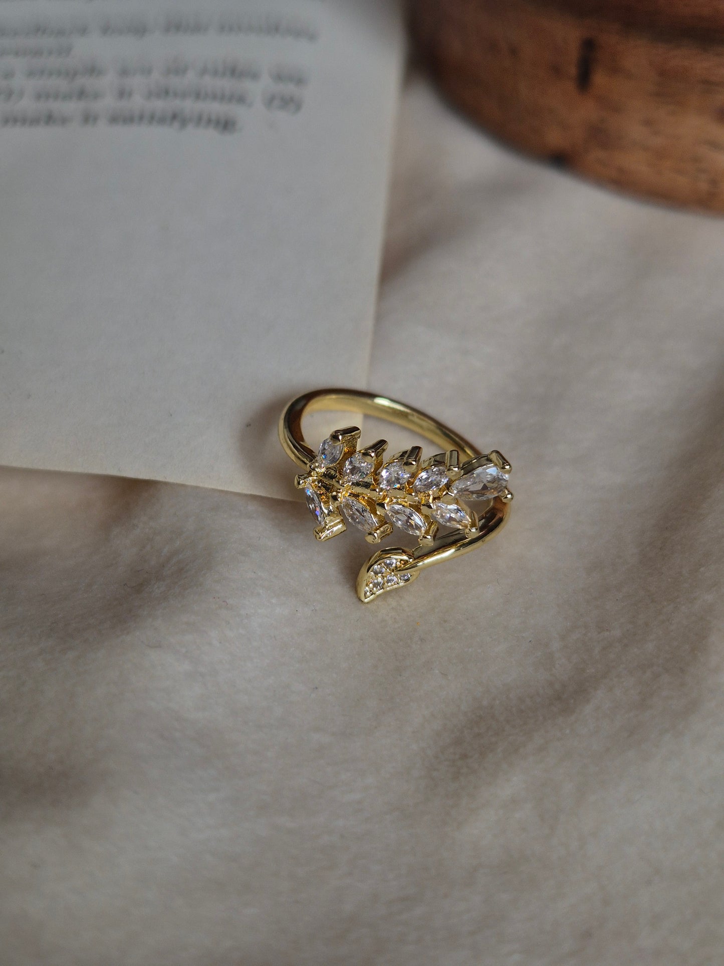 Diamond Leaf Ring (Adjustable)