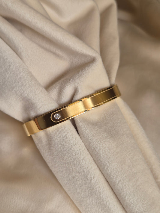 Gold Stone Kada