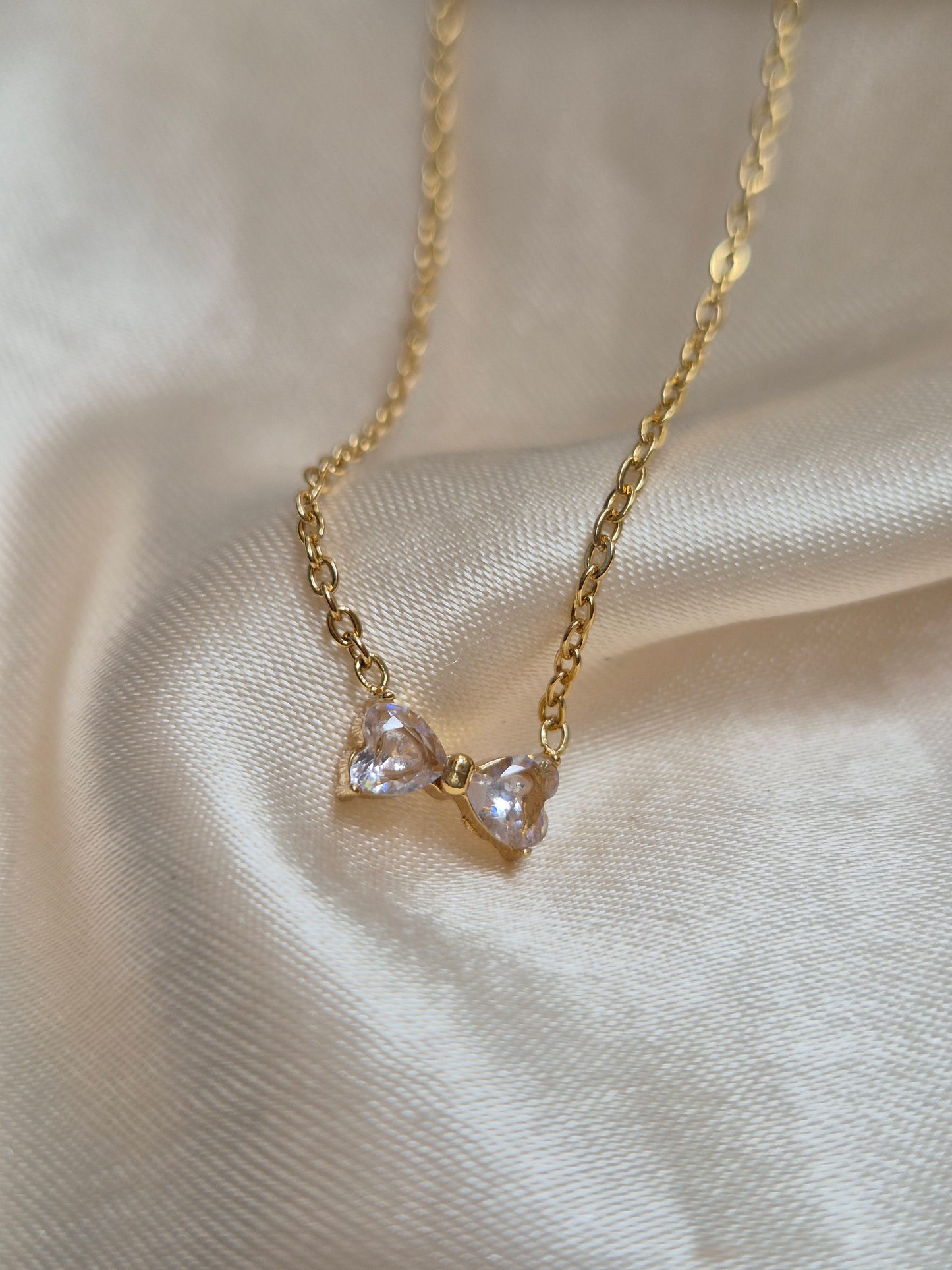 Bow Necklace