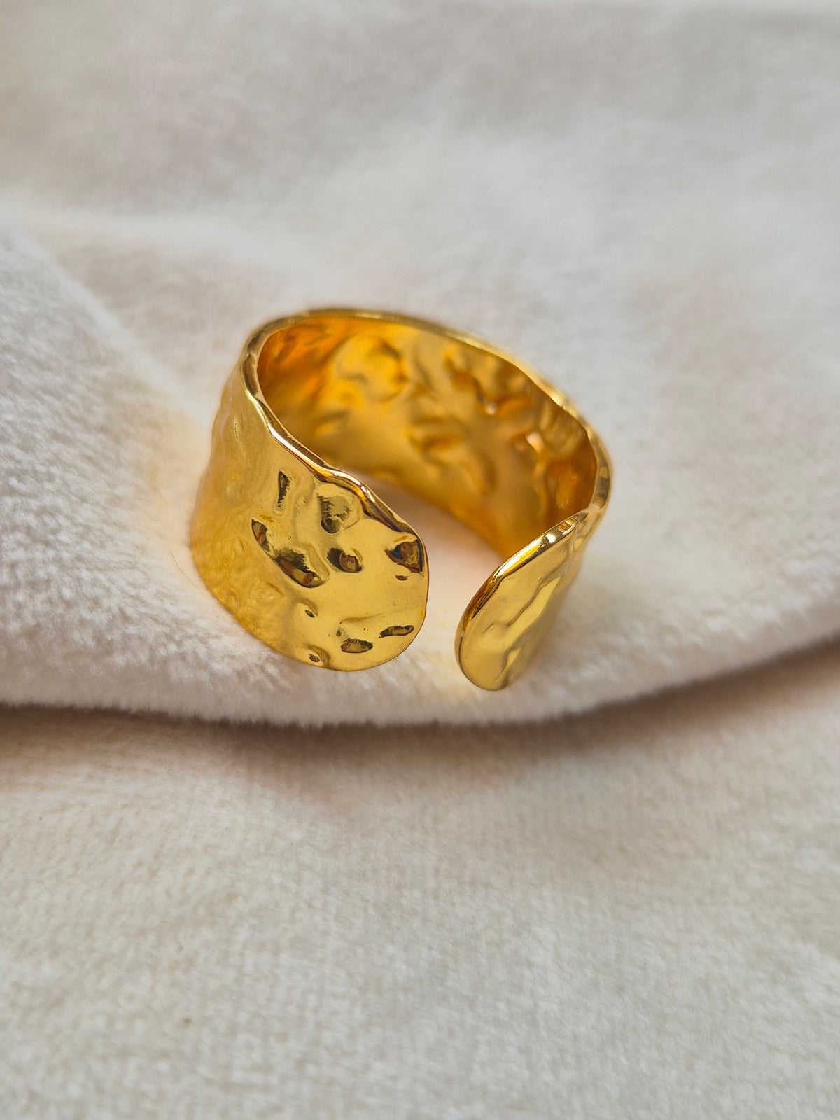 Thick Textured Ring (Adjustable)