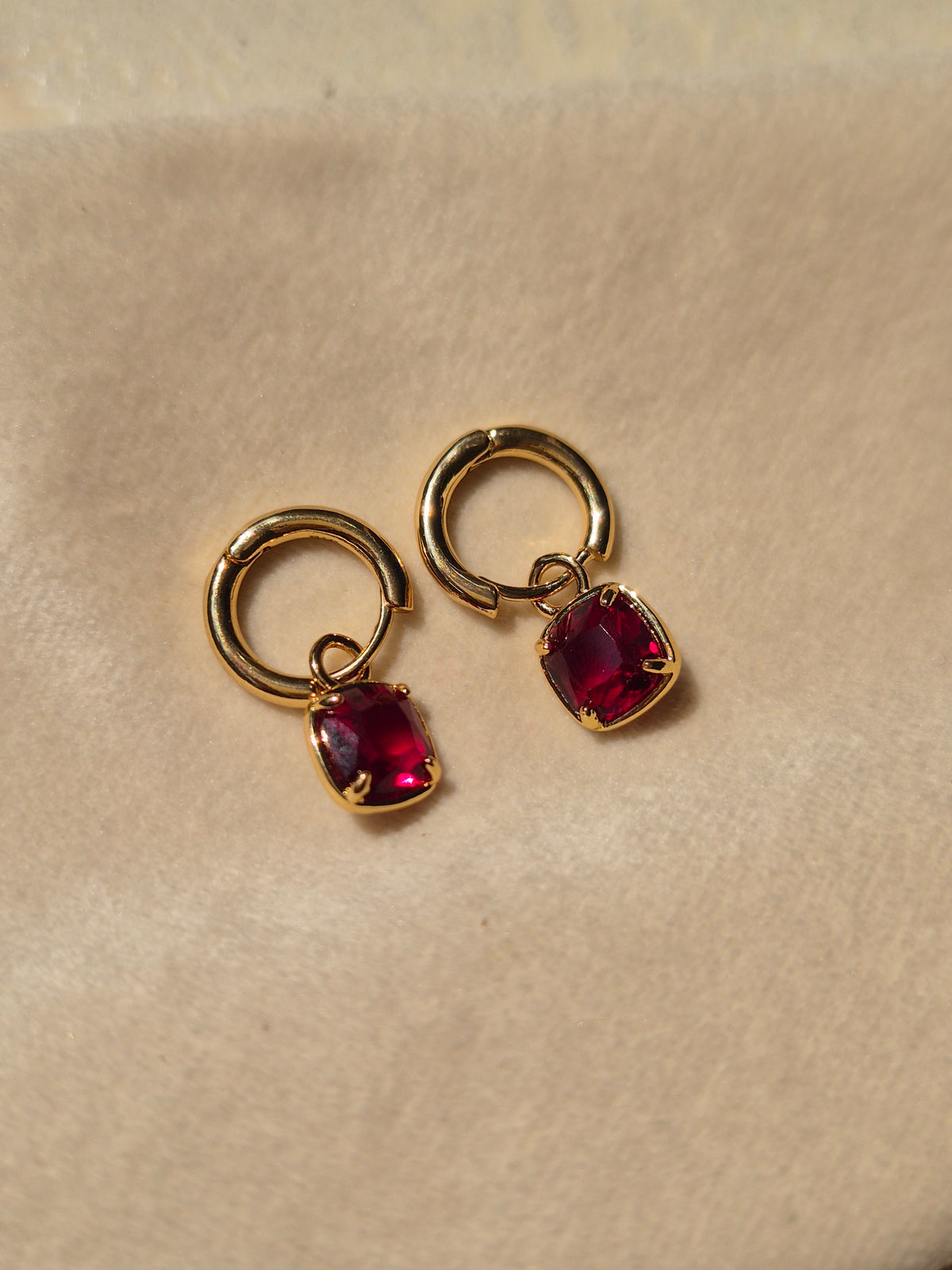 Sq. Cherry Red Dangling Hoops