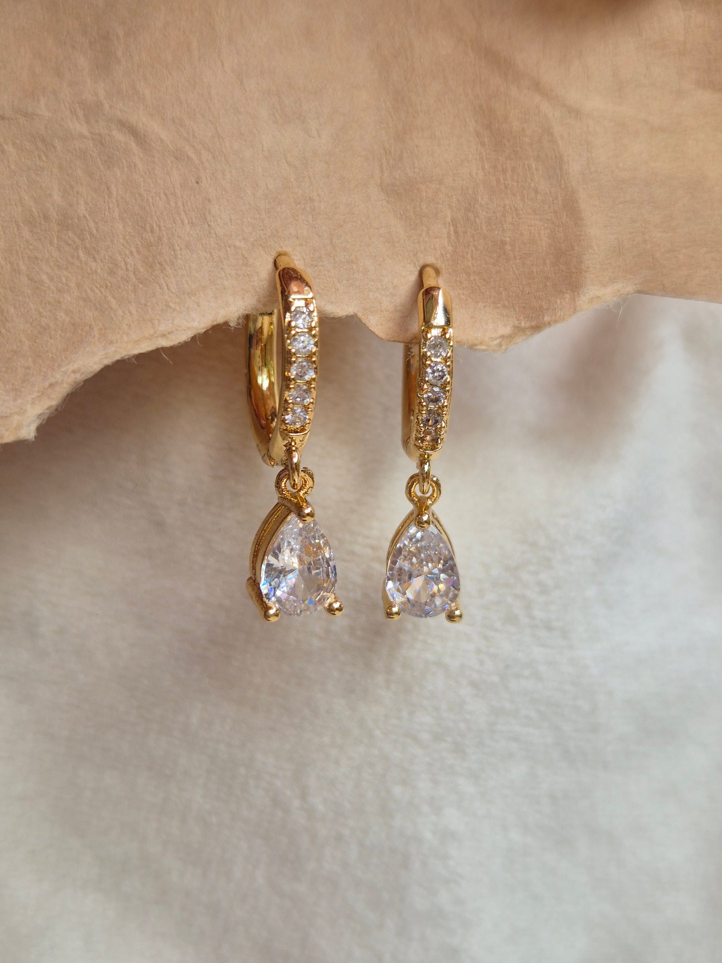 Droplet Dangling Hoops
