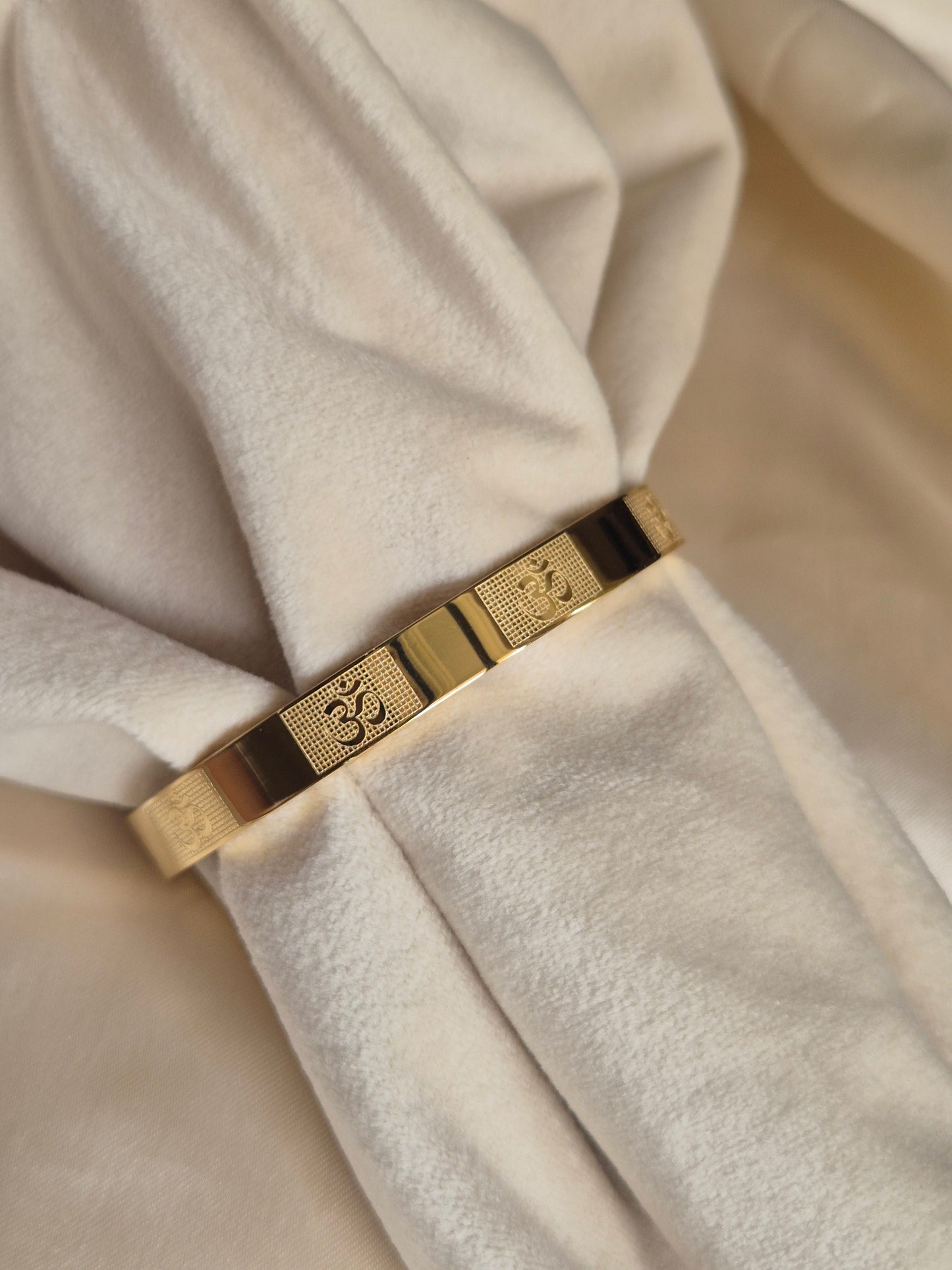 ॐ Men's Kada