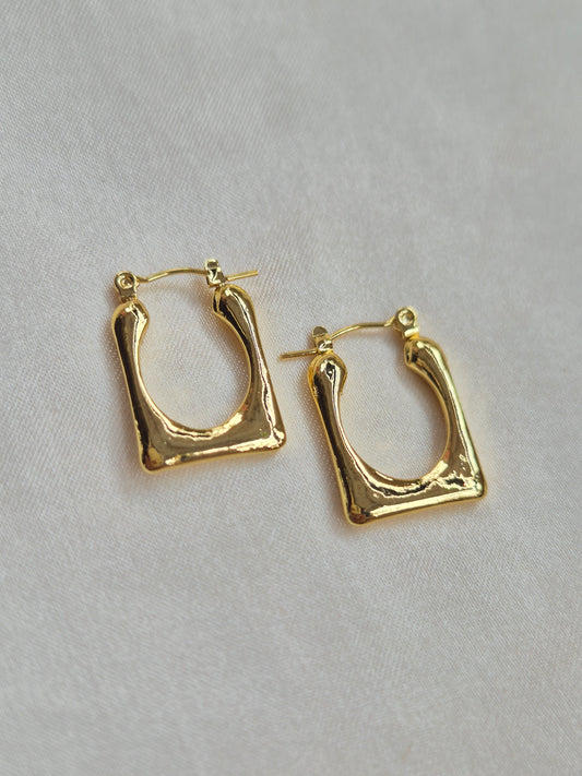 Plain Sq. Hoops