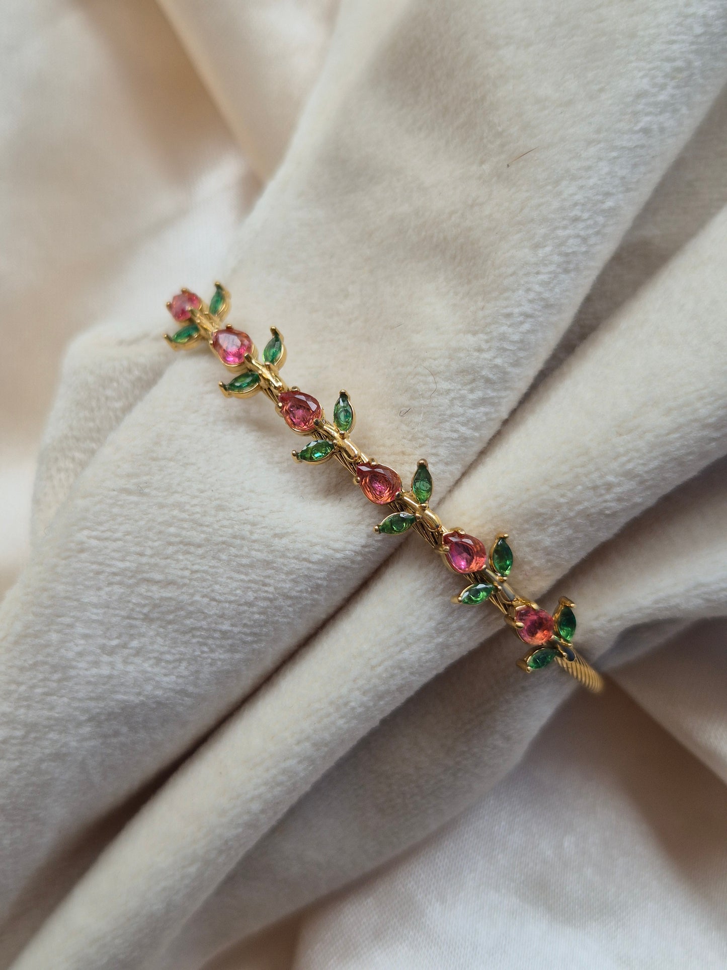 Tulip Kada (Small Size)