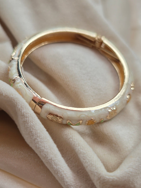 Biege Enamel Kada (Small Size)