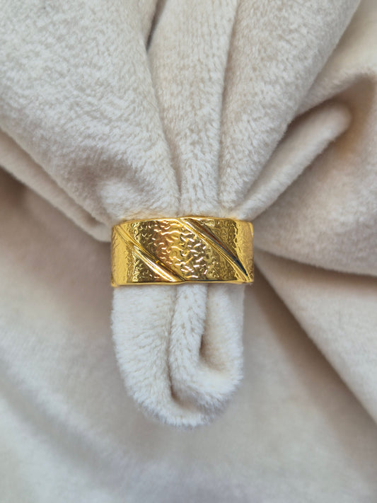 Thick Textured Ring 2 (Adjustable)