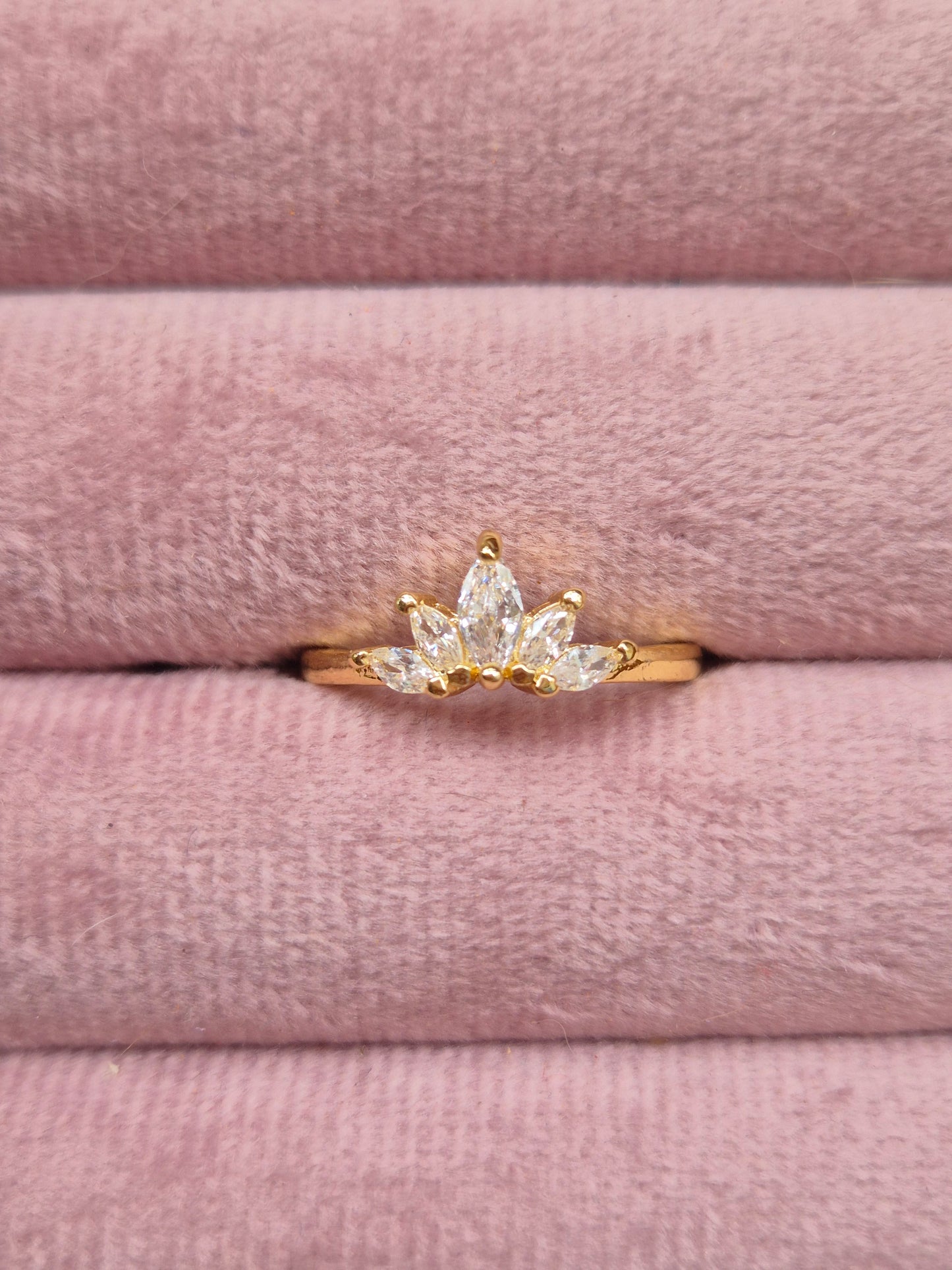 Crown Ring (Adjustable)