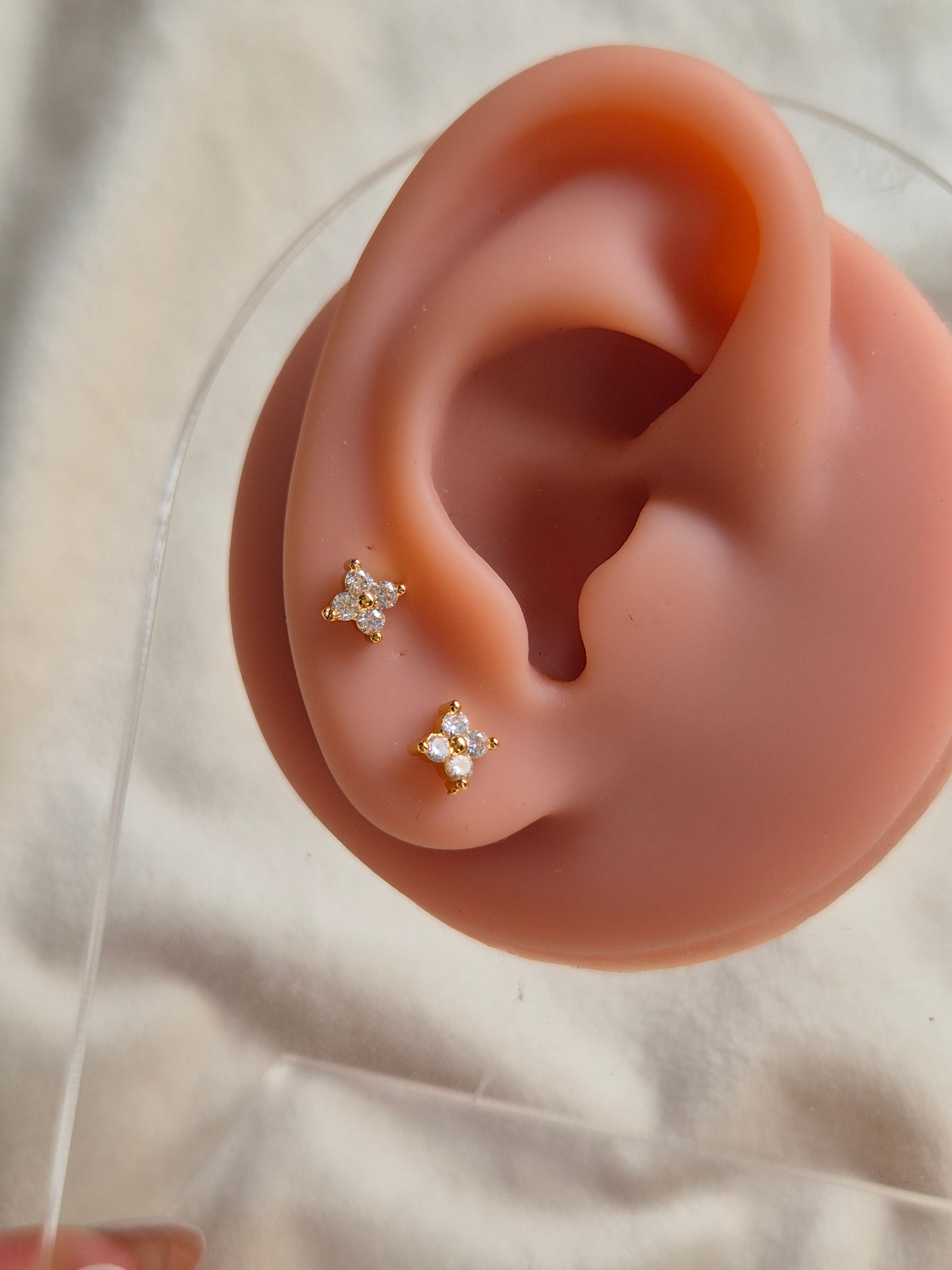 4 Stone Studs